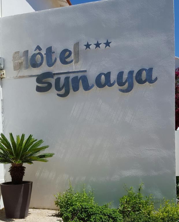 Отель Le Synaya Санари-сюр-Мер Экстерьер фото